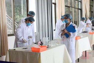 技能認(rèn)證引領(lǐng)專業(yè)化升級(jí) 中牧股份保山廠通過獸用生物制品制造工技能鑒定考核